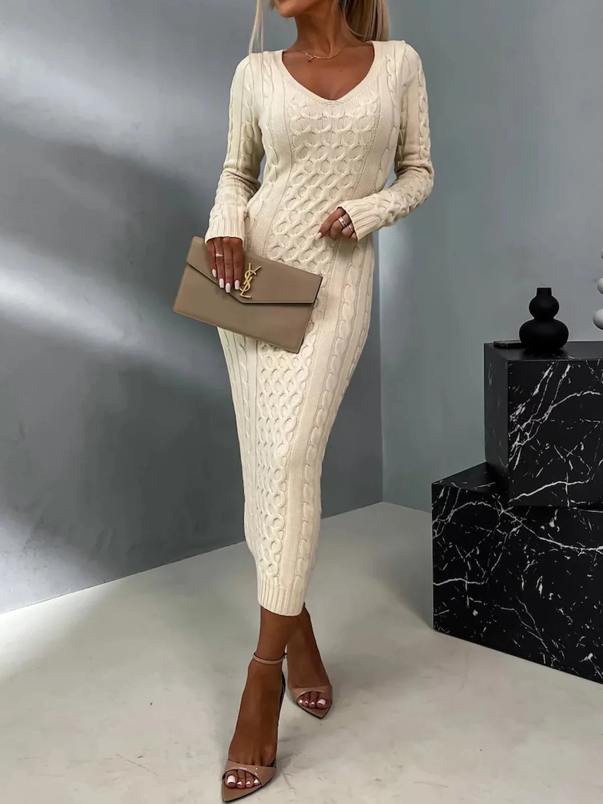Daphne - Stijlvolle Sweater Jurk met Kant Achterkant